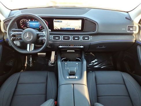 Certified 2026 Mercedes-Benz GLS 450 4MATIC image 4