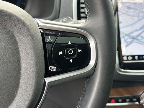 Used 2025 Volvo XC90 B6 Plus w/ Protection Package Premier image 24