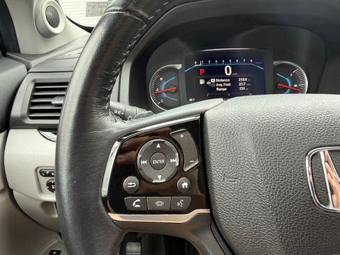 Used 2021 Honda Pilot Touring image 28