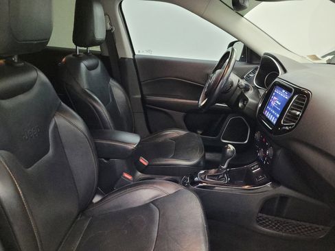 Used 2019 Jeep Compass Limited image 21