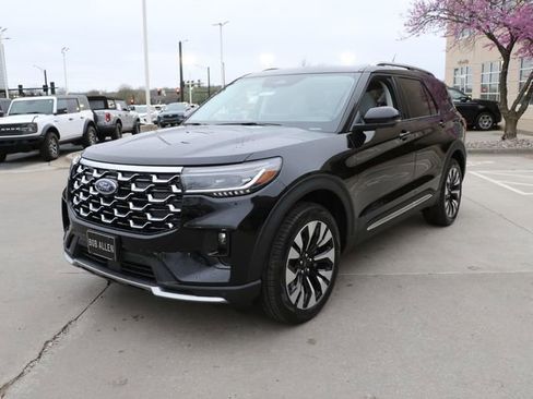 New 2026 Ford Explorer Platinum image 2