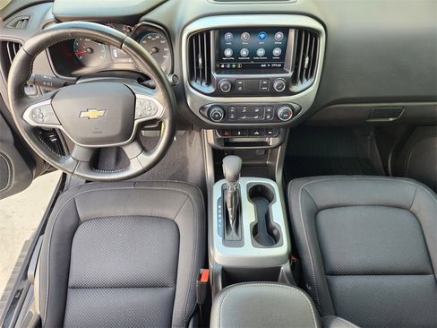 Used 2022 Chevrolet Colorado LT w/ LT Convenience Package image 25