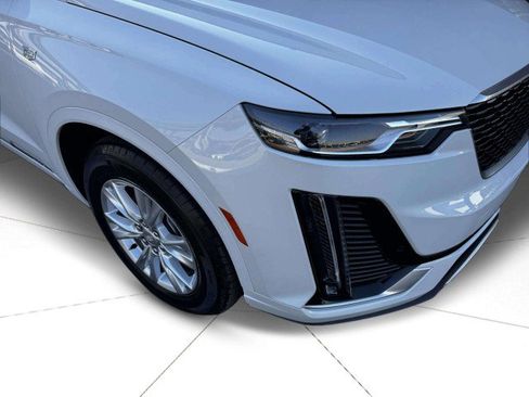 Used 2024 Cadillac XT6 Luxury w/ LPO, Floor Liner Package image 9