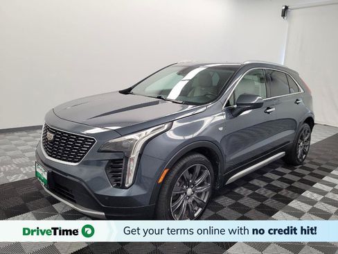 Used 2019 Cadillac XT4 Premium Luxury FWD image 1