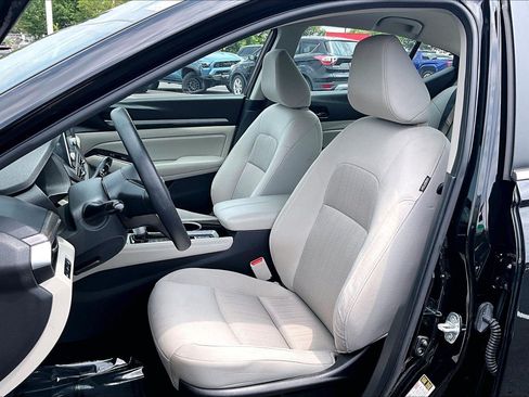 Used 2023 Nissan Altima 2.5 SV AWD/4WD image 23