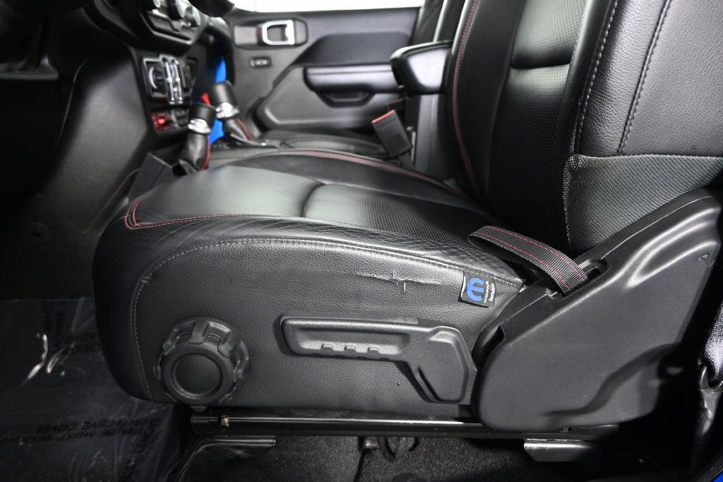 Used 2021 Jeep Wrangler Unlimited Rubicon AWD/4WD image 21