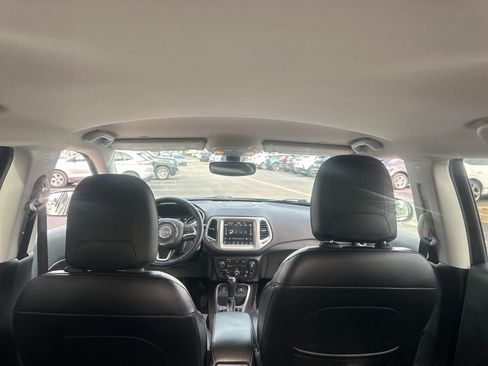 Used 2018 Jeep Compass Latitude w/ Popular Equipment Group image 14