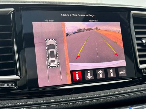 New 2027 Chrysler Pacifica Limited AWD/4WD image 20