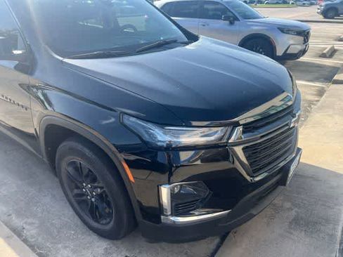 Used 2023 Chevrolet Traverse LT w/ Midnight/Sport Edition AWD/4WD image 2