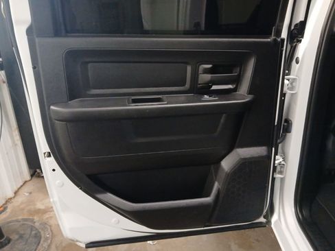 Used 2024 RAM 3500 Tradesman w/ Chrome Appearance Group image 37