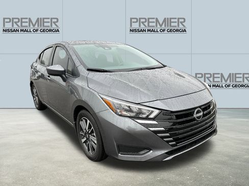 New 2025 Nissan Kicks SR image 3