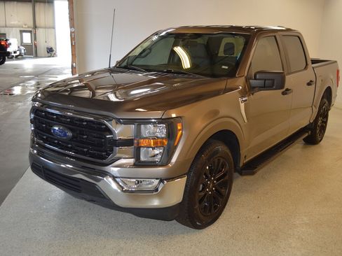 Used 2023 Ford F150 XLT image 7