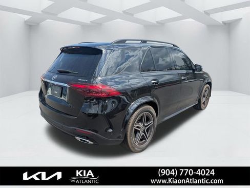 Used 2024 Mercedes-Benz GLE 350 4MATIC image 3