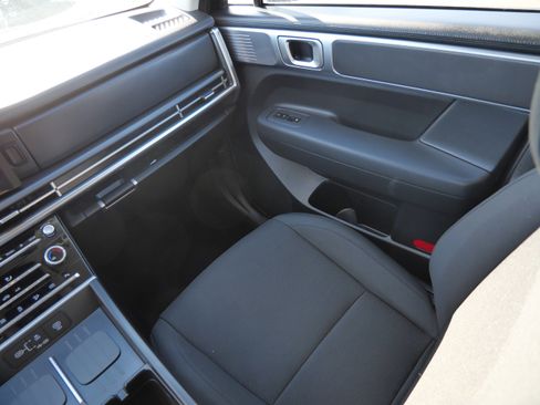 Certified 2026 Hyundai Santa Fe SE image 11