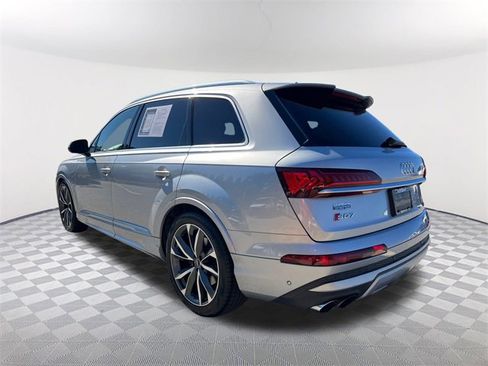 Used 2022 Audi SQ7 Premium Plus w/ SQ7 Executive Package image 7