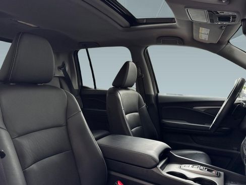 Used 2025 Honda Ridgeline RTL image 14