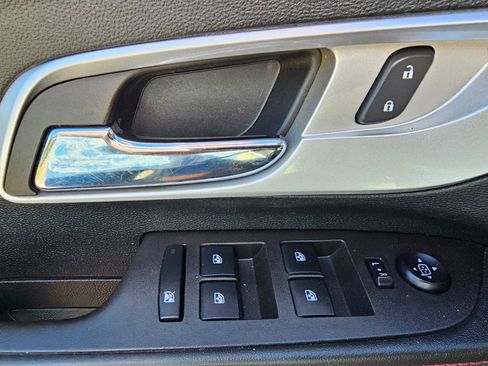 Used 2015 Chevrolet Equinox LT w/ Driver Convenience Package FWD image 28