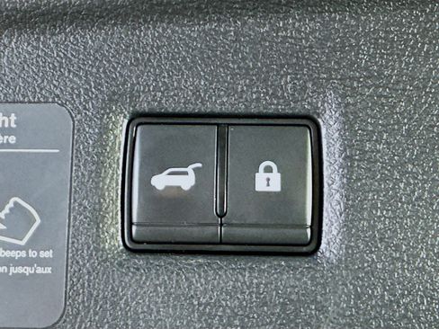 Used 2023 INFINITI QX50 Luxe image 28