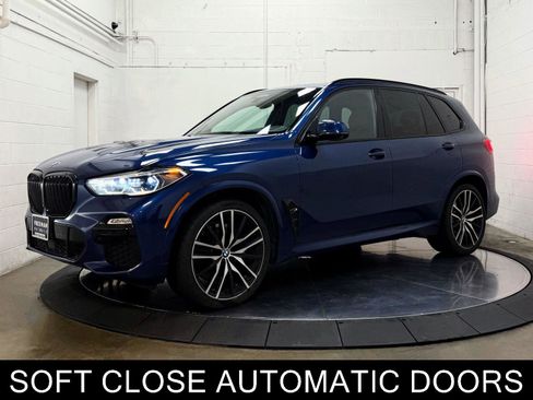 Used 2019 BMW X5 xDrive50i w/ M Sport Package image 4