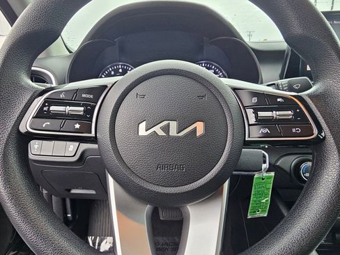 Used 2024 Kia Forte LXS image 27