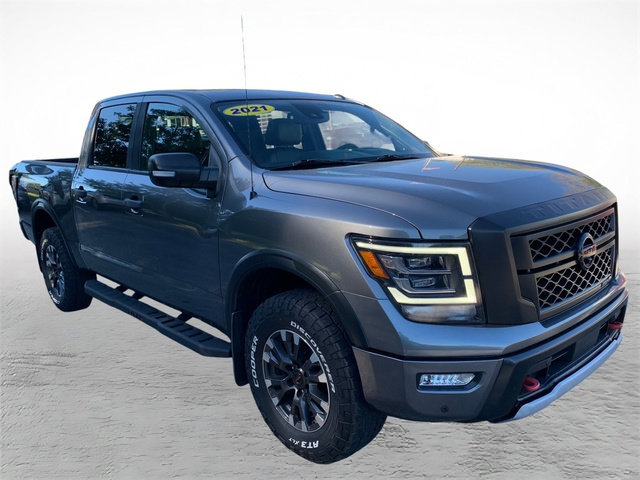 Used 2021 Nissan Titan PRO-4X w/ Pro-4x Convenience Package AWD/4WD image 8