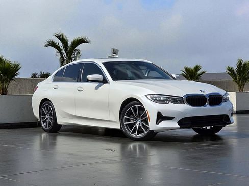 Used 2021 BMW 330i Sedan w/ Driving Assistance Package image 2