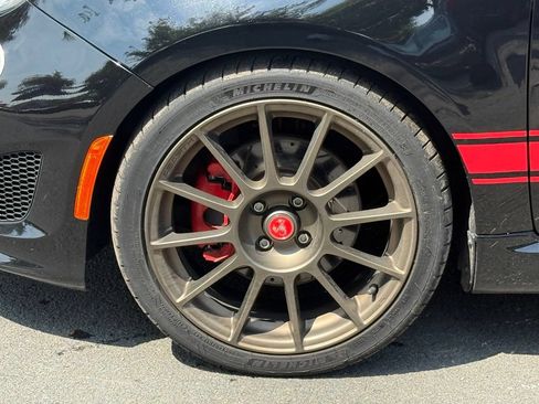 Used 2019 FIAT 500 Abarth w/ Popular Equipment Package FWD image 12