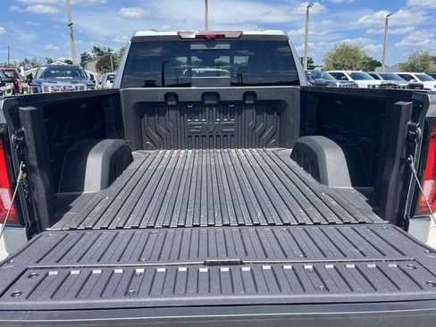 New 2026 GMC Sierra 1500 Denali Ultimate AWD/4WD image 13