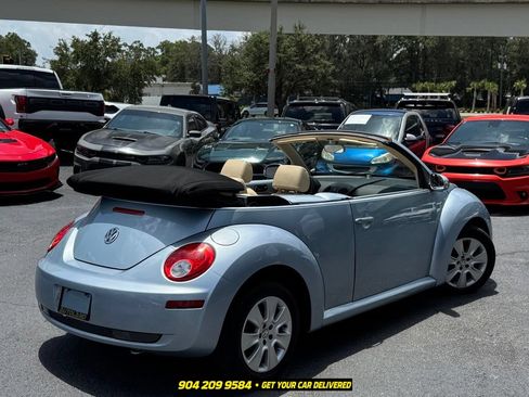 Used 2010 Volkswagen Beetle Convertible FWD image 8