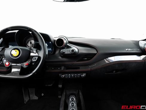 Used 2020 Ferrari F8 Tributo image 34