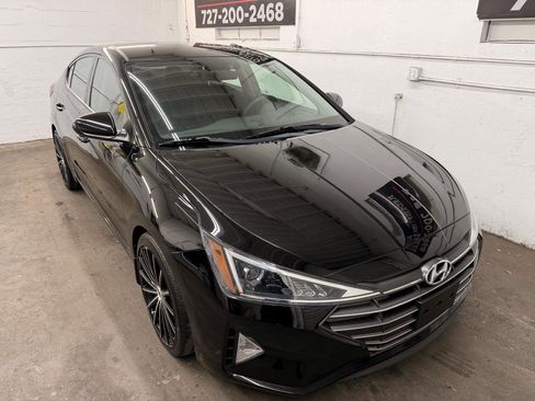 Used 2019 Hyundai Elantra SE w/ Cargo Package image 7