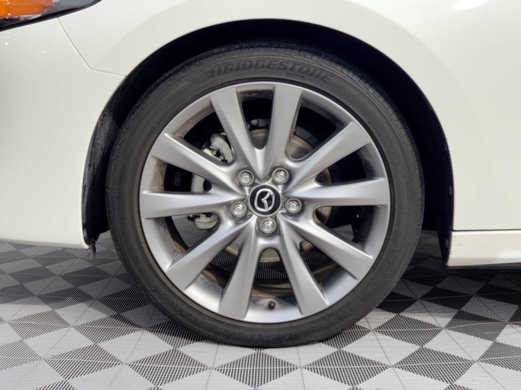 Used 2023 MAZDA MAZDA3 s FWD image 13