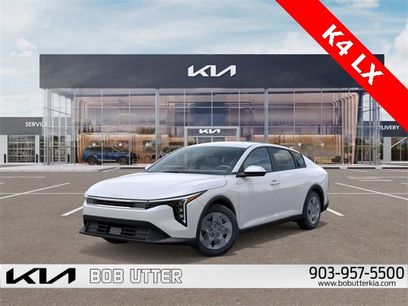 New 2025 Kia K4 LX