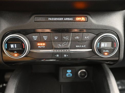 Used 2021 Ford Escape SE w/ Convenience Package FWD image 18