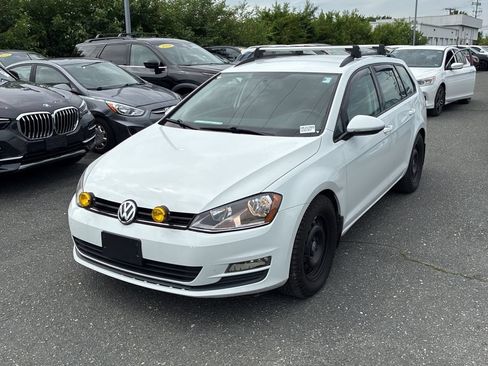 Used 2017 Volkswagen Golf S AWD/4WD image 2