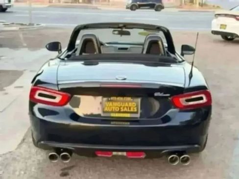 Used 2018 FIAT 124 Spider Classica RWD image 38