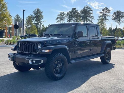 New 2025 Jeep Gladiator High Tide image 39