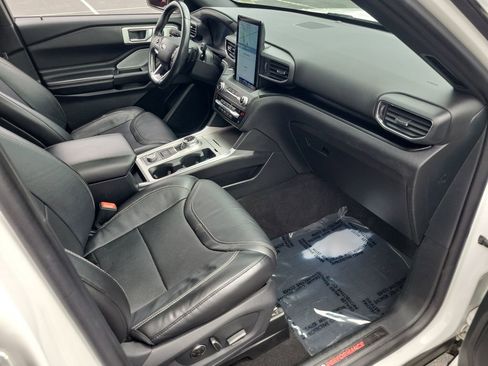 Used 2020 Ford Explorer ST w/ ST High-Performance Pack AWD/4WD image 22