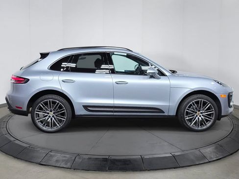 Certified 2026 Porsche Macan AWD/4WD image 8
