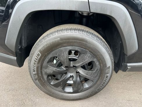 Used 2024 Toyota RAV4 LE image 11