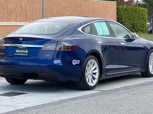 Used 2019 Tesla Model S 75D image 4