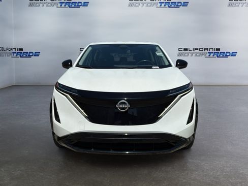 Used 2024 Nissan Ariya AWD image 2