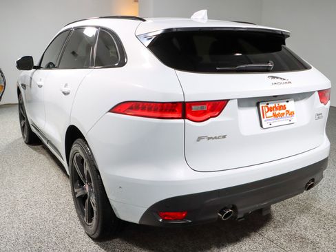 Used 2018 Jaguar F-PACE R-Sport image 9