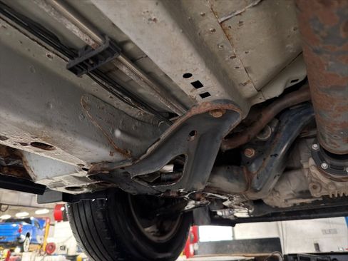 Used 2015 Chevrolet Equinox LT image 35