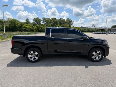Certified 2025 Honda Ridgeline RTL image 8