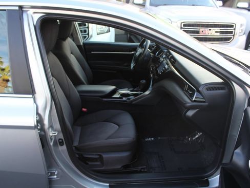 Used 2019 Toyota Camry LE w/ Carpet Mat Package FWD image 21