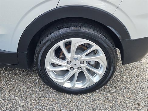 Certified 2023 Chevrolet Bolt EUV LT image 8