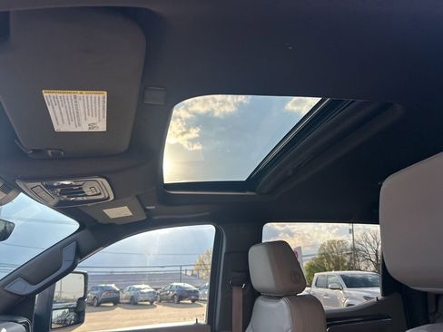 Used 2024 Chevrolet Silverado 1500 LTZ w/ LTZ Premium Package AWD/4WD image 25