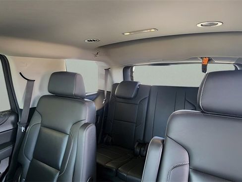 Used 2020 GMC Yukon SLT w/ Premium Edition image 18