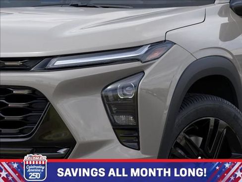 New 2026 Chevrolet Trax ACTIV w/ Sunroof Package FWD image 10